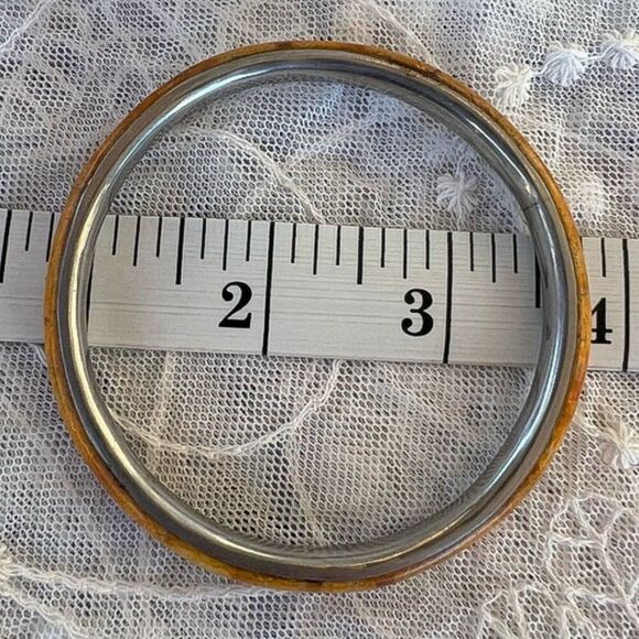 Vintage Sponge Coral Bangle - Picture 8 of 10